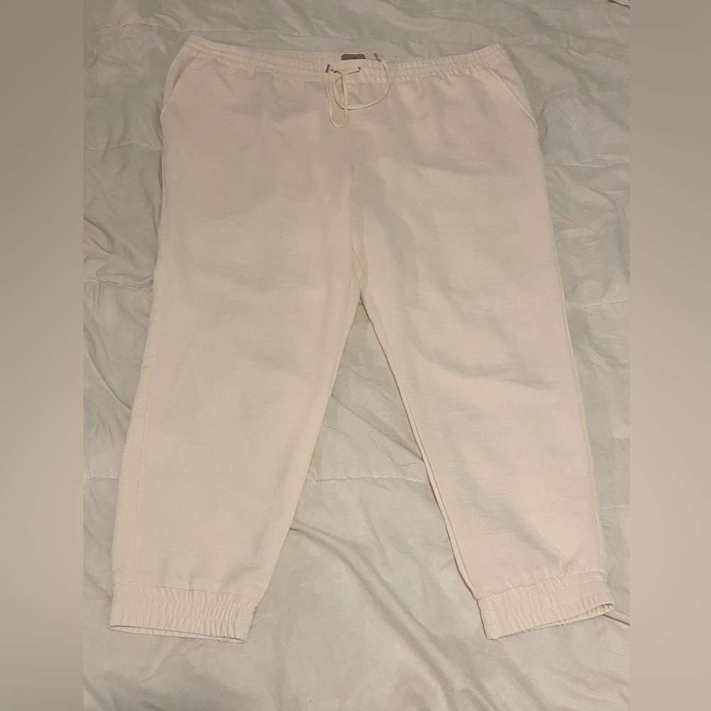Drawstring trousers - Picture 2 of 3